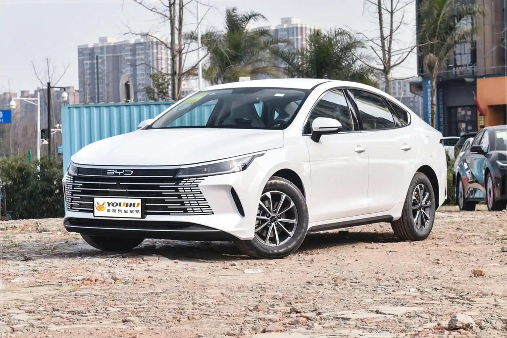 BYD KING DM-i 2025 Plug-in Hybrid Compact Sedan 55km