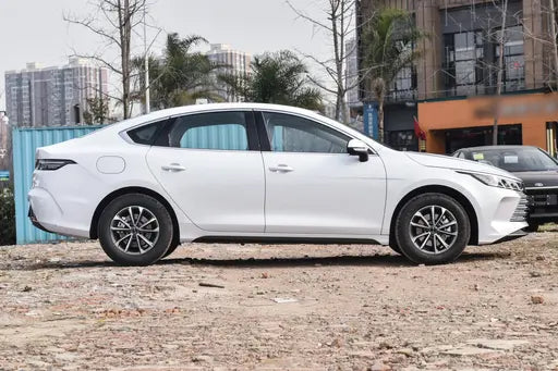 BYD KING DM-i 2025 Plug-in Hybrid Compact Sedan 55km