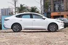 Load image into Gallery viewer, BYD KING DM-i 2025 Plug-in Hybrid Compact Sedan 55km