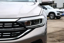 Load image into Gallery viewer, Volkswagen Sagitar