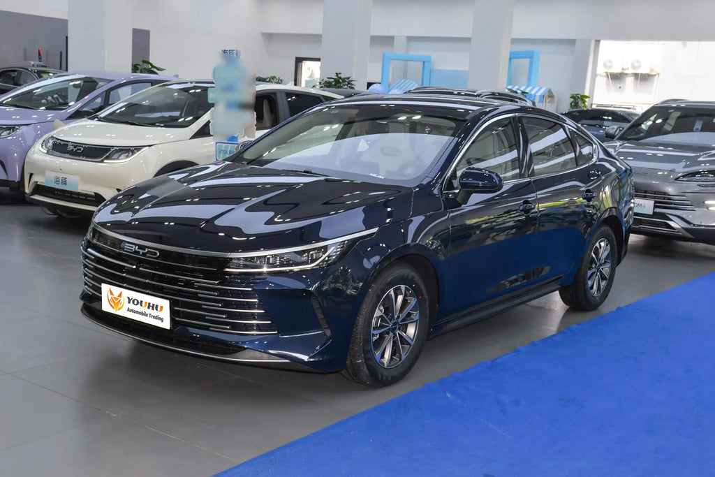 BYD KING DM-i 2025 Plug-in Hybrid Compact Sedan 120km