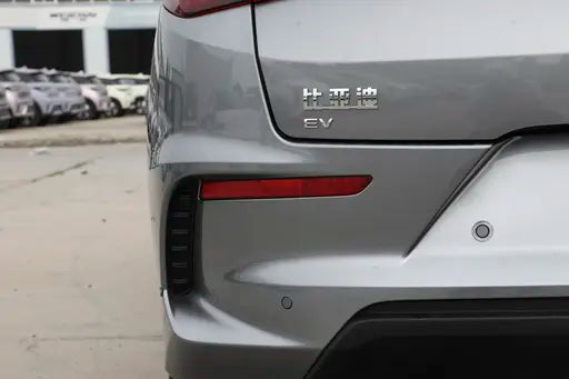 BYD e2
